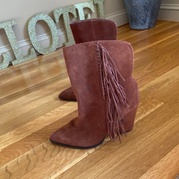 Dolce Vita Brown Tassle Bootss - Picture 3 of 3